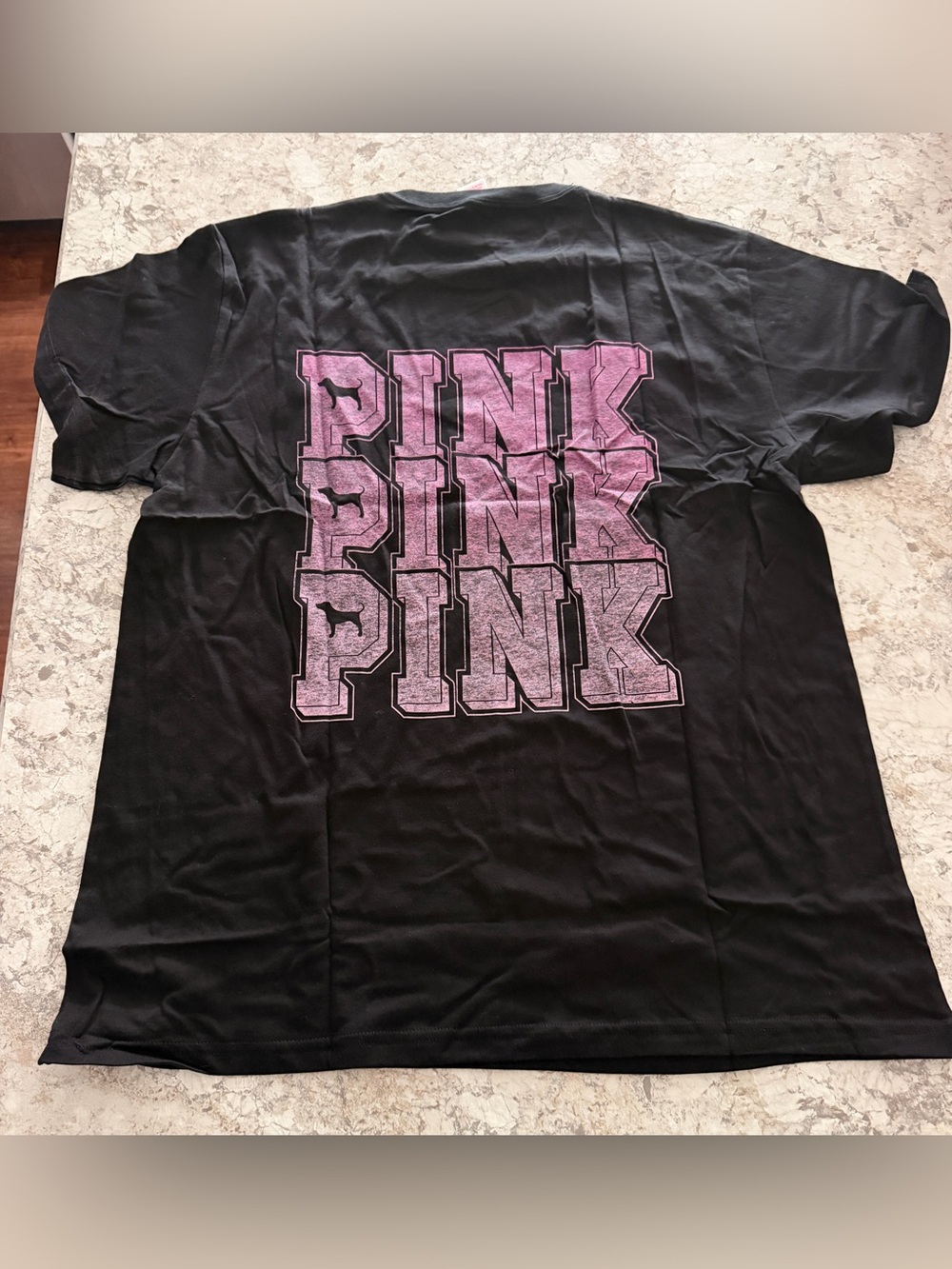 VS PINK FRIDAY CAMPUS TEE SHIRT BLACK PINK LOGO SIZE MEDIUM
